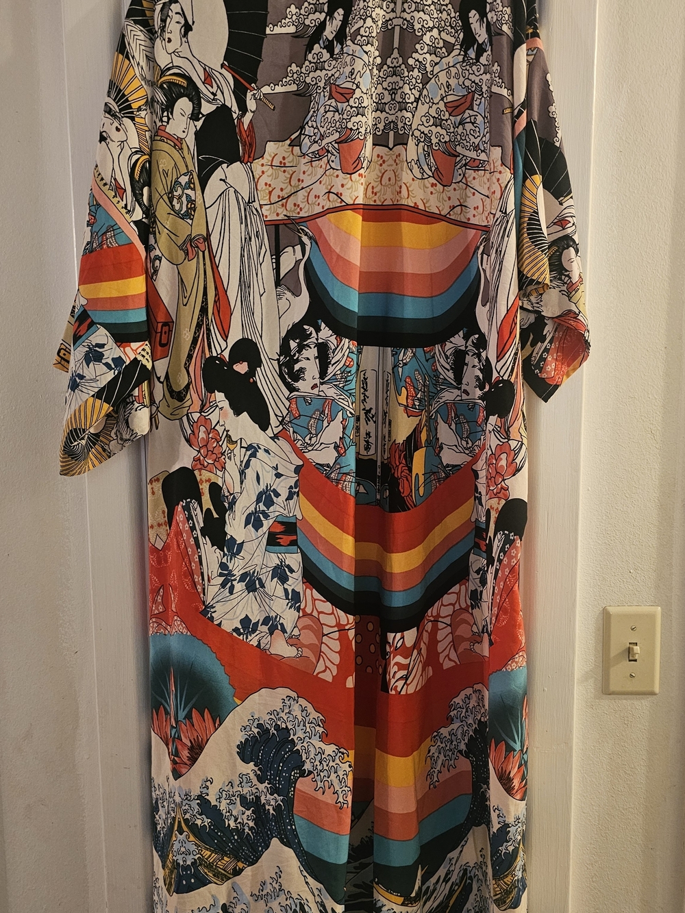 Vibrant Multi-Color Japanese Print Kimono Robe - Picture 2 of 3